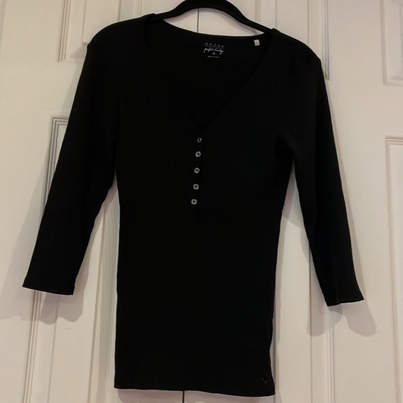 Guess black  knit ribbed top Sz M - Picture 10 of 11
